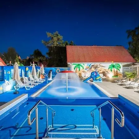 Semesterbostad Two-story For 4 People, Summer Pool